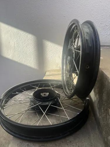 Vende-se jogo de roda da pop110 com raio inox 