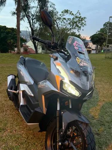 Honda ADV 160 2025