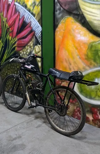 MOTORIZADA EM BOA CONDIÇÃO