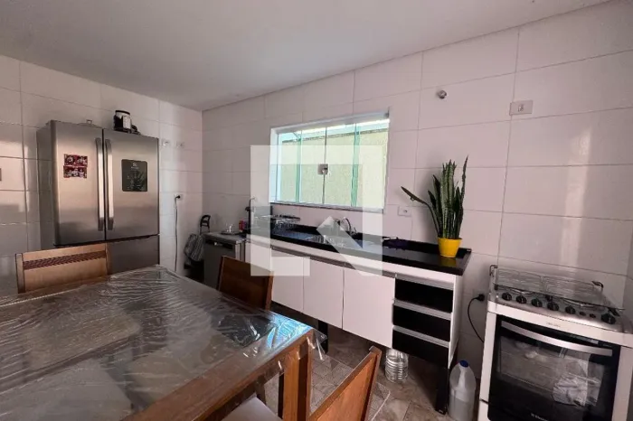 Casa à Venda - Vila Yara, 3 Quartos, 140 m2