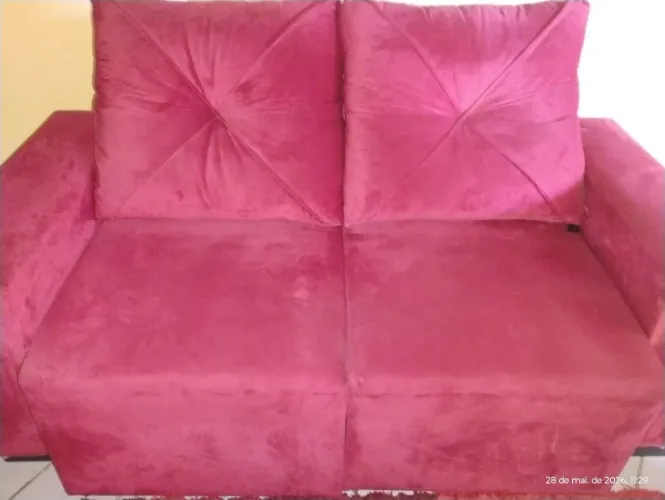 Estou vendendo um sofá ? Retrátil vermelho
