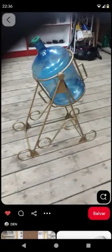 Suporte pra colocar garrafão de água