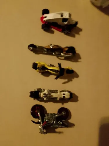 Miniaturas hot Wheels antigo.