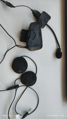Comunicar de capacete 