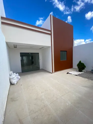 Alugo casa no Loteamento Vale das Esmeraldas