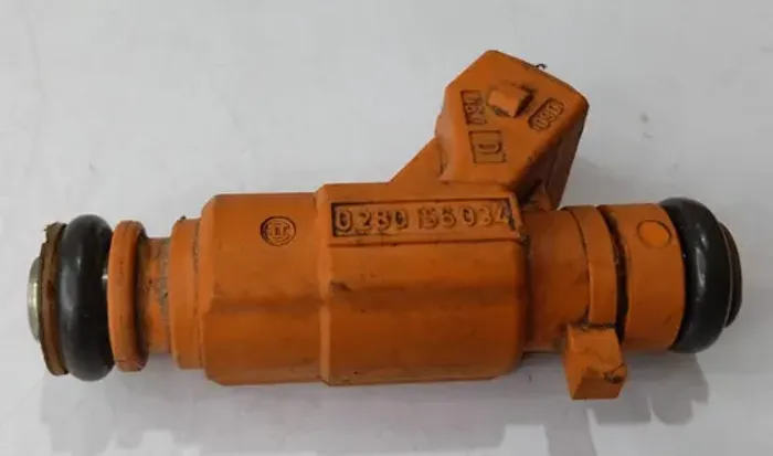 Bico Injetor Peugeot 206 C3 1.6 1999 - 2006 / *