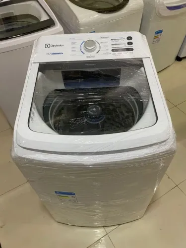 Maquina de lavar com garantia devtres meses e frete gratis .