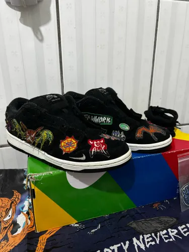 NIKE DUNK SB X NECKFACE