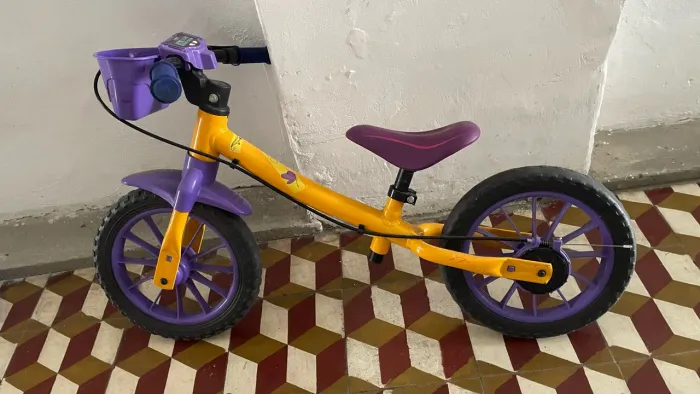 Bicicleta de equilíbrio