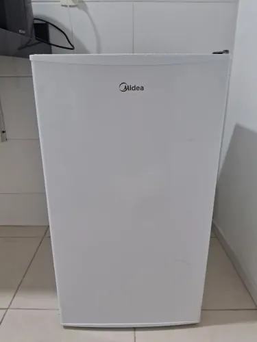 Frigobar novíssimo 124 litros