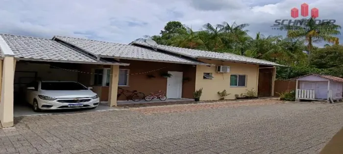 Casa com 3 dormitórios à venda no bairro Centro em Ascurra/SC