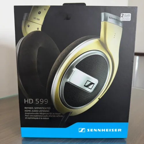 Fone SENNHEISER HD599