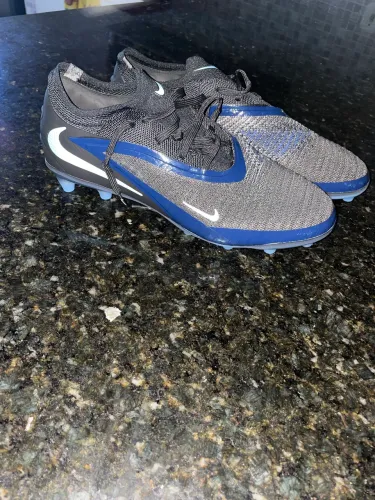 Chuteira Phantom gx preta Nike