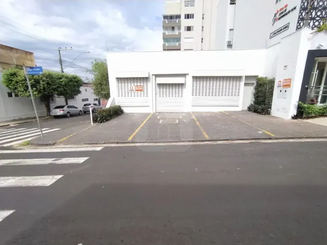 Loja comercial com 182m² para locação no bairro Lidice
