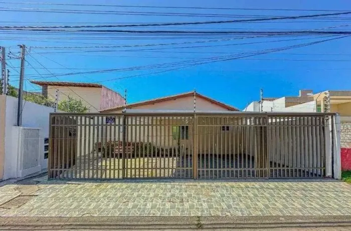 CASA NO RESIDENCIAL TORRES - ATALAIA [57696]