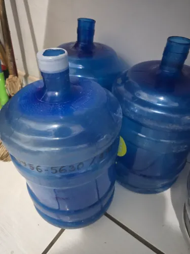 Galões de água 20l