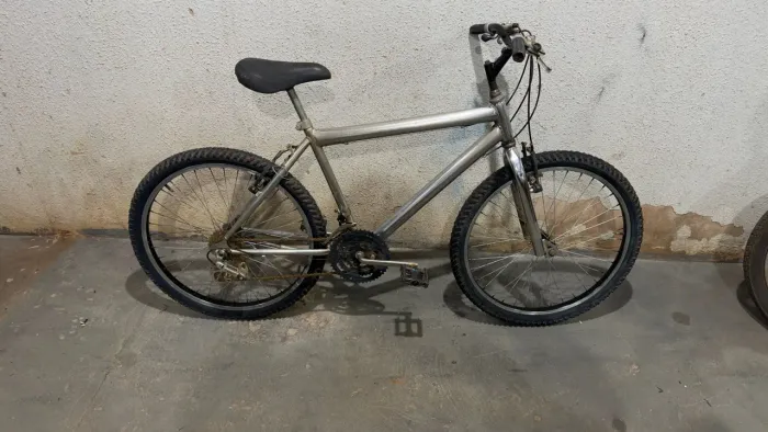 Bicicleta aro 24 média 