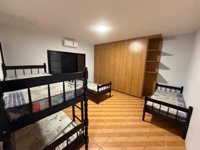 Locação por temporada, casa mobiliada, para até 10 pessoas