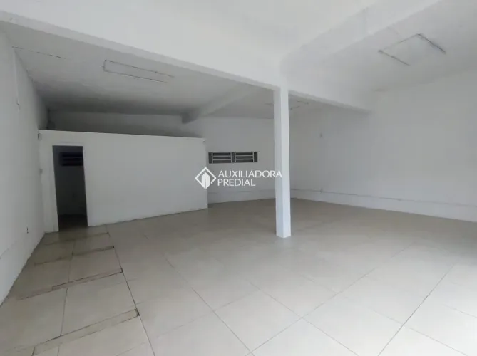 Loja disponível na Avenida Wenceslau Escobar