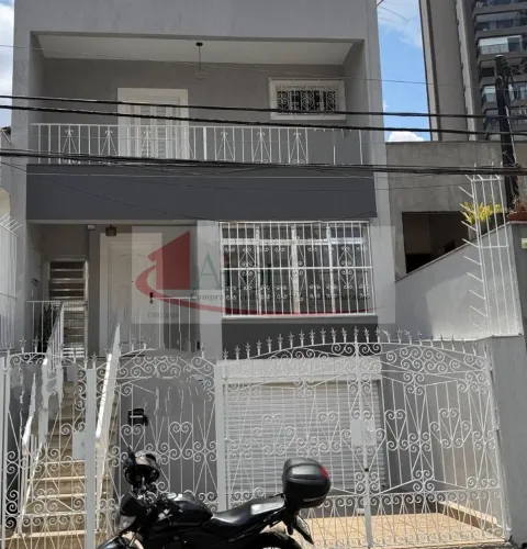Sobrado à venda com 3 dormitórios + dependencia de empregada e 2 vagas de garagem (1 cober