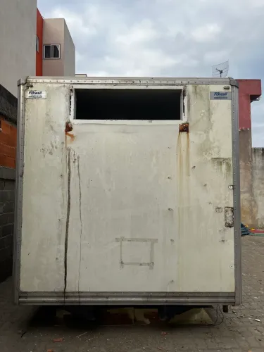 Vendo Baú Frigorífico