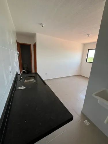 APARTAMENTO 2 QUARTOS NO GEISEL (PRÓXIMO À ESCOLINHA DO SANTOS)