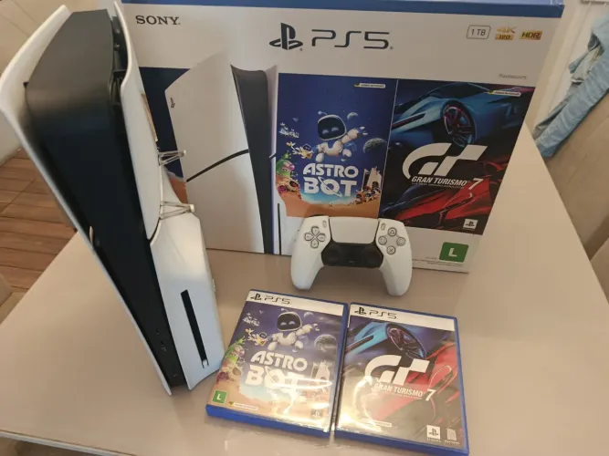 Ps5 mídia física novo 3 meses de uso ainda na garantia com NF, zero 3400 no pix