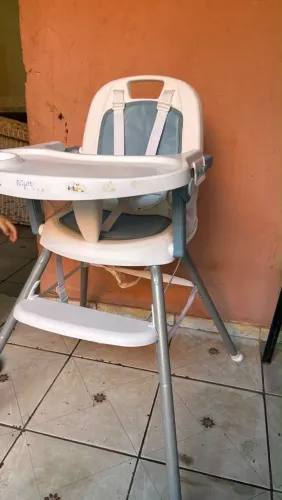 Vendo cadeira 3 em 1 pra Refeição