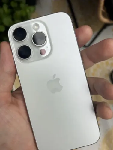 VENDO IPHONE 15 PRO 256 GB SEM MARCA DE USO NOVÍSSIMO