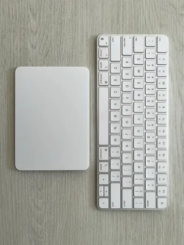 Magic Keyboard e Magic Trackpad Apple
