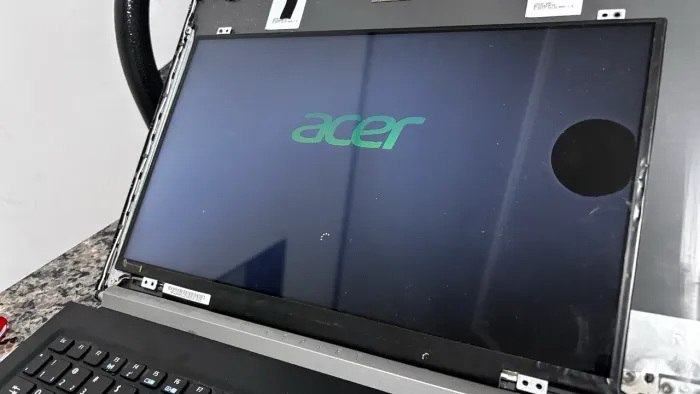 Tela notebook acer slim led ( para reparo funciona ) 15.6 de 30 pino. - somente tela