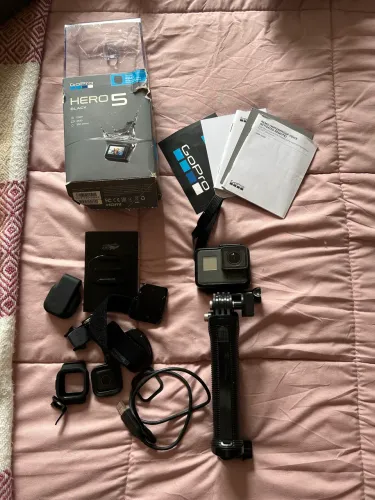 Go Pro Hero 5 + Cartao de Memoria e acessorios em perfeito estado