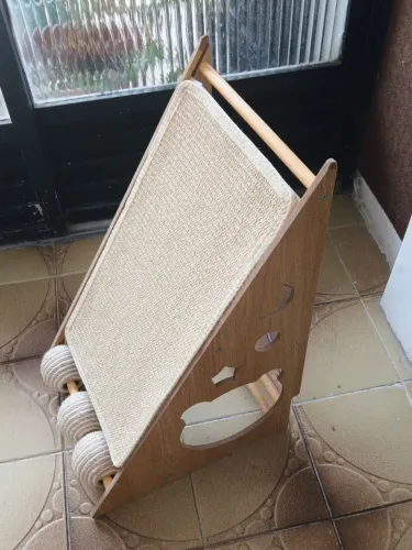 Arranhador brinquedo para gatos