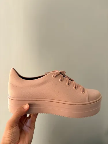 Sapato feminino Ferrara Tamanho 37