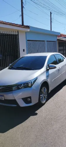 Toyota Corolla Altis 2.0 Flex 16V Aut. 2015