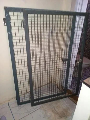 Vende-se 2 grades de ferro,500$