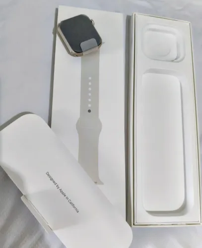 Apple Watch SE 3 44mm - LACRADO/ NOVO