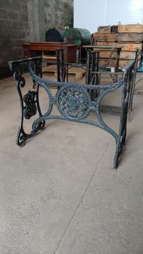 Pe de mesa em Ferro Fundido