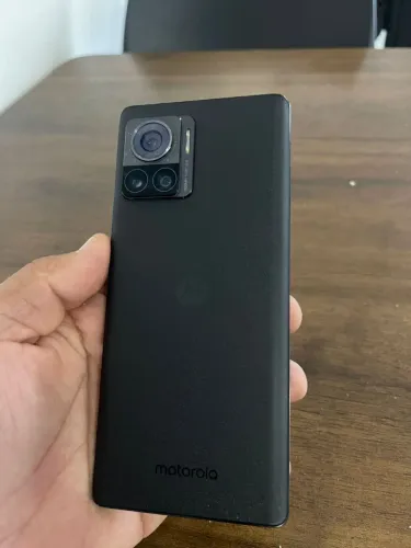 Celular Edge 30 ultra