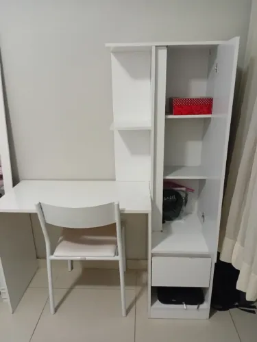 Escrivaninha + Cadeira