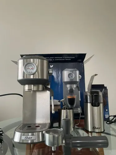 Cafeteira Espresso Oster Compacta Perfect Brew - 127V