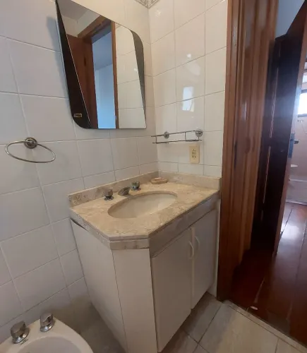 Pia Banheiro Travertino com Gabinete