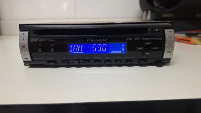 Rádio pioneer deh-2800mp com Bluetooth no AM, cd ok
