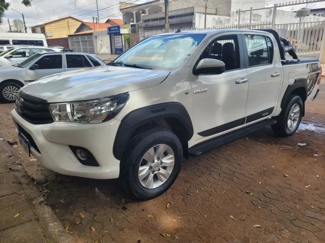 Toyota Hilux CD 4X4 2.8 Diesel Mec. 2019