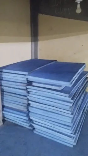 Vendo 23 placas de tatames 2000/1000/por 5 de espessura marca Eva semi novos