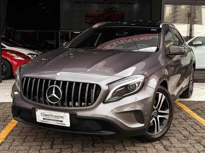 Mercedes-Benz GLA 250 Vision 2.0 TB 16V 211cv Aut. 2015