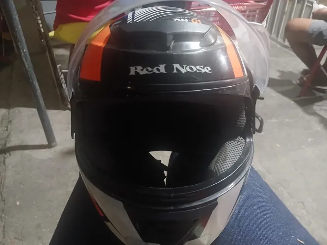Capacete