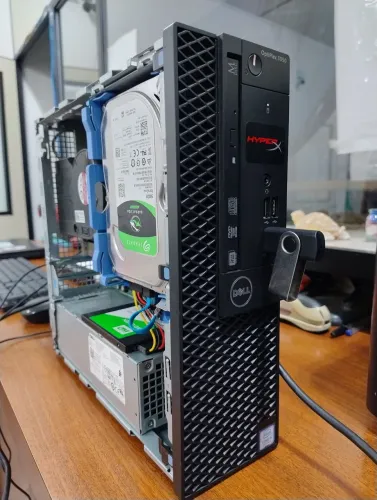 Computador Dell Optiplex 3050 - Core I5 7500 - 16GB DDR4 - SSD 240GB - HD 500GB - Win 11