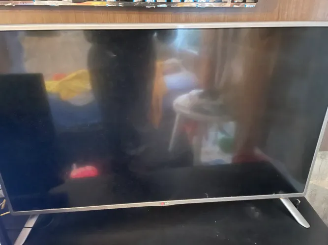 Tv LG 35 pelegadas