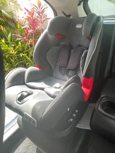 Cadeirinha de bebê Chicco Akita para Carro